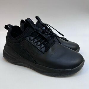 Clove Nursing Shoes All Black (Used) Women’s size 7 US
